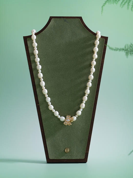 子佩集【结爱深长】珍珠惜王妃毛衣链【ZZMYL004】5-8.5mm珠镀金蝴蝶结2601 商品图3