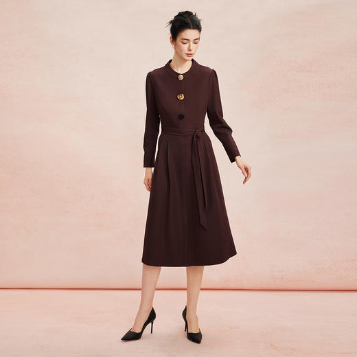 RE808斯尔丽2026春季新款修身显瘦设计感装饰扣约会着装连衣裙 商品图3