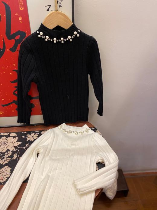 领口珍珠打底衫 商品图0