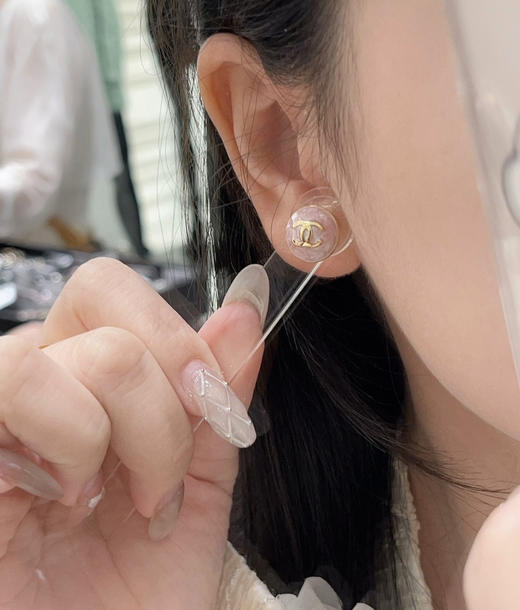 小香蜜桃粉耳钉 商品图5