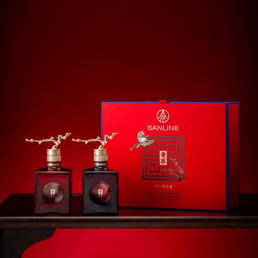 五粮液 生态奢享·四方见喜礼盒 500ml*2瓶 52%vol浓香型白酒 甘美醇香，回味悠长；红蓝配色，双喜之意，喜气祥瑞，吉利好运 商品图12