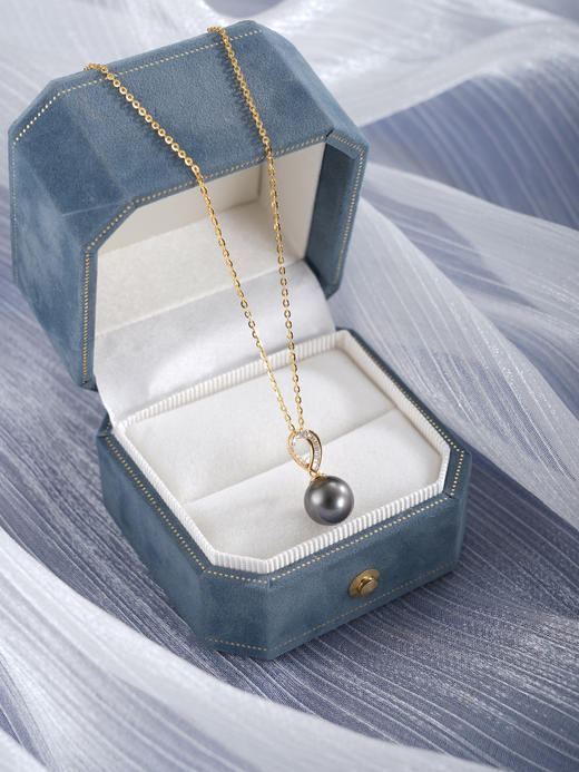 子佩集【曦华曳梦】银S925珍珠惜王妃套链【P3120】9mm珠镀金黑珠水滴2601 商品图2