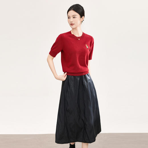 「高货wl」全新升级【铂金会员211/天猫279/差价68】(05406)洛诗琳气质七彩刺绣羊毛色2026春季新款密织短袖针织衫 商品图1