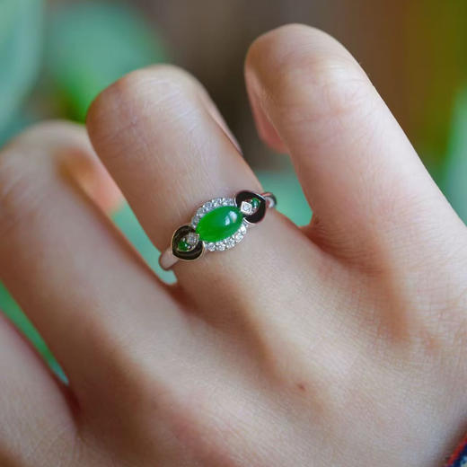 龢盒原创 铂金镶翡翠钻石戒指 商品图3