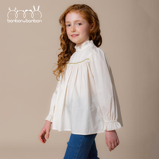 清新绣花木耳边上衣 商品图1