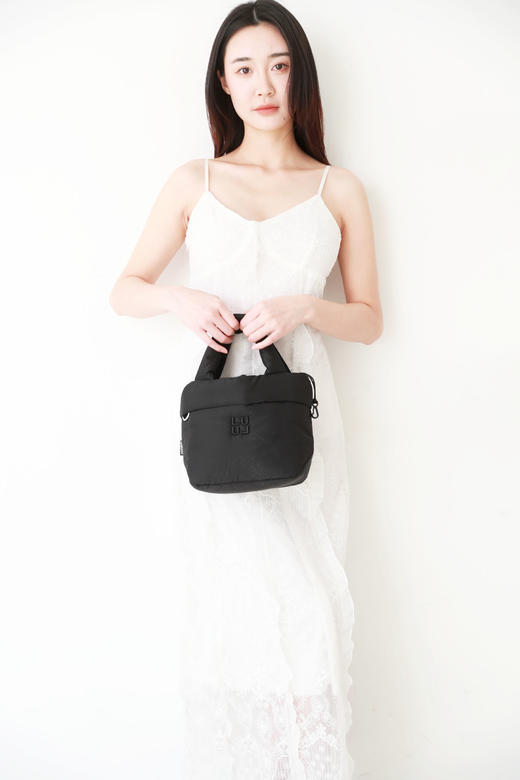 瑜伽手提单肩包，重工小标绣花。3L可调节肩带运动背包女E011588 商品图8