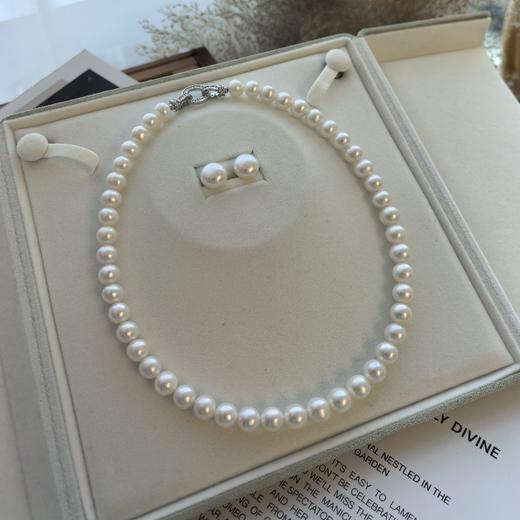 新年福利，淡水珍珠套装，项链9-10mm 视觉正圆，ji光微暇，耳钉11-12mm馒头珠，925纯银配件 商品图1