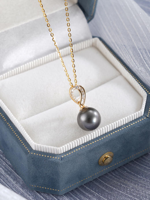 子佩集【曦华曳梦】银S925珍珠惜王妃套链【P3120】9mm珠镀金黑珠水滴2601 商品图3