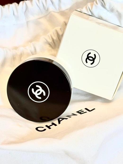 香奈儿山茶花唇膜 干唇爱撕嘴皮的救星白天当唇膏 晚上厚涂当唇膜 滋润度好 10g  QM 商品图0