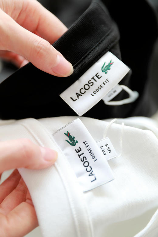 背后印花tee，胸口小标刺绣。复古设计基础款圆领全棉短袖E011568 商品图1