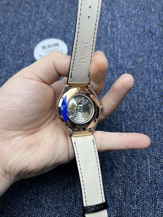 伯爵POLO满天星系列 枕型壳 男士腕表 商品图6