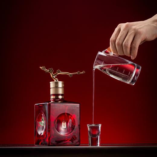 五粮液 生态奢享·四方见喜礼盒 500ml*2瓶 52%vol浓香型白酒 甘美醇香，回味悠长；红蓝配色，双喜之意，喜气祥瑞，吉利好运 商品图7