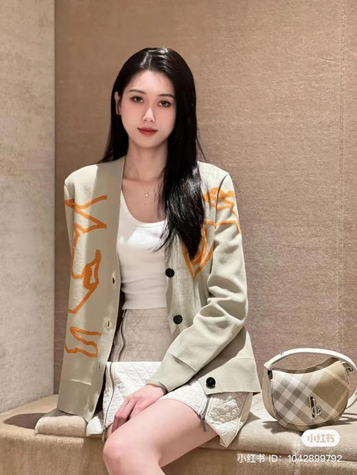 115-4原价680 极限亏清无退换 BB战马骑士 对比撞色 特种纱线开衫 蓝色肩线 自留L 商品图14