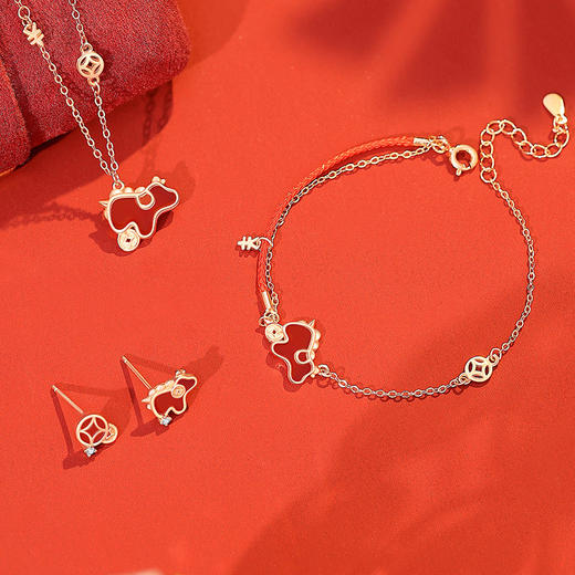 六鑫珠宝 马上暴富新中式马年红玛瑙钱币独角兽红绳手链 925纯银 商品图3