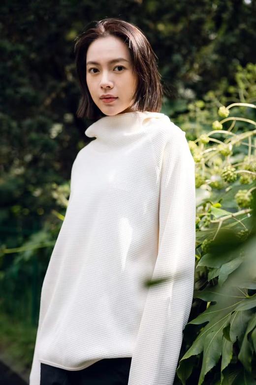 【春上新】【6折】6楼OUTDOOR新款圆领连帽柔软吸汗速干舒适中性款长袖上衣吊牌价559折后价335 商品图1