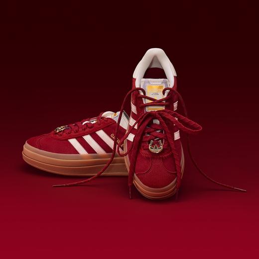 【春上新】【6折】6楼三叶草马年限定贺聪同款红底德训鞋KJ4293吊牌价999折后价599 商品图0