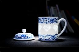 青花玲珑老板杯 商品图0