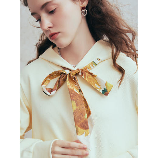 两三事梵高文艺 流光素影 2026春季新款印花绑带连帽卫衣女宽松 商品图2