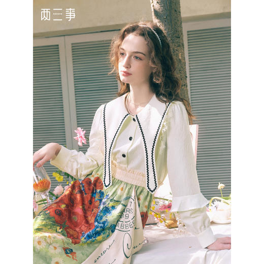 两三事 浮云月下 2026春季新款小清新波浪织带边大翻领灯笼袖衬衫 商品图0