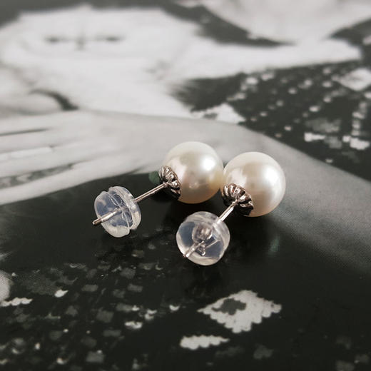 【天然正品】AU750白金镶天然近完美约7.4MM Akoya海水珍珠耳钉17.4*7.4*7.4MM（皆取最大值）311225NJM64特价：880 商品图2