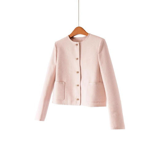 「自」全新升级【铂金会员358/天猫479/差价121】(11459)洛诗琳裸粉色小香风外套2026春季金属扣气质通勤羊毛短外套 商品图0