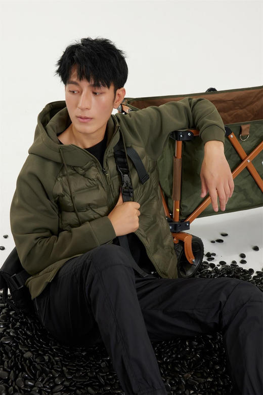 品牌原单连帽男女同款白鸭绒休闲羽绒服 商品图4