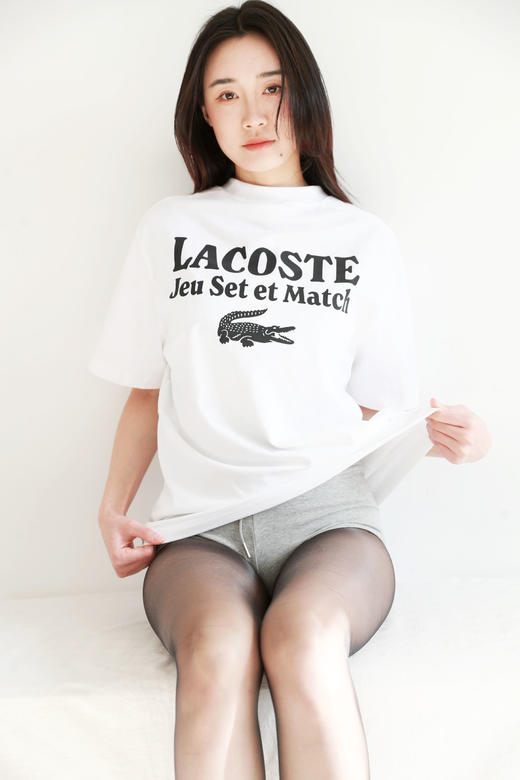 背后印花tee，胸口小标刺绣。复古设计基础款圆领全棉短袖E011568 商品图11