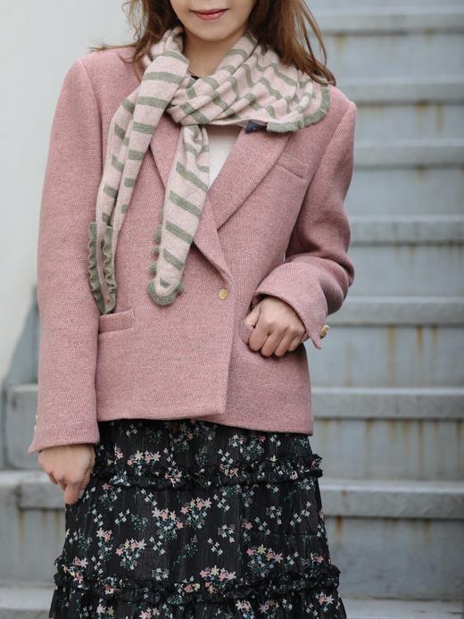 TYNVIE 条纹荷叶边三角羊绒羊毛围巾 - 绿/粉 商品图7