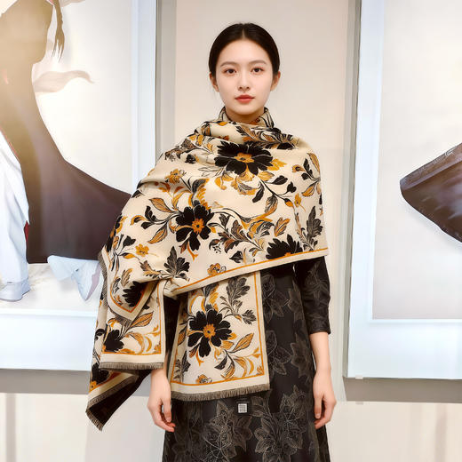 SZ6W01  赤金色 围巾 秋冬百搭保暖时尚单品 商品图0