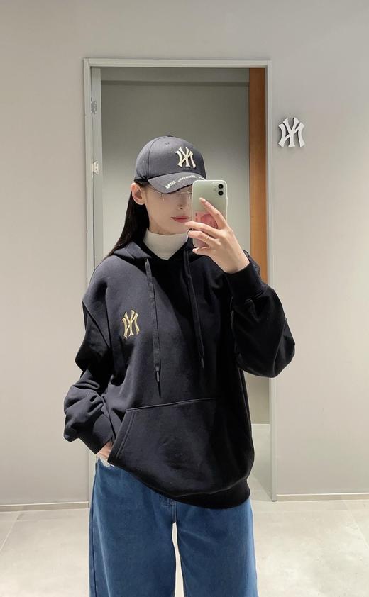 【MLB马年开运卫衣】圆领/连帽卫衣 26春季新款必须要拥有！男女同款 宽松版型 藏肉又减龄，连帽+袋鼠兜的经典设计， 自带“马到成功”buff！ 商品图7