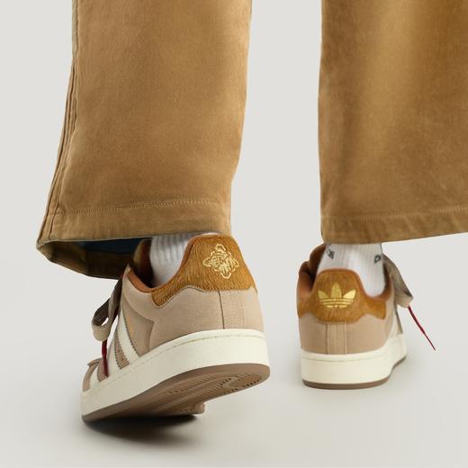 【春上新】【6折】6楼三叶草马年限定款面包鞋KJ8724吊牌价899折后价539 商品图1