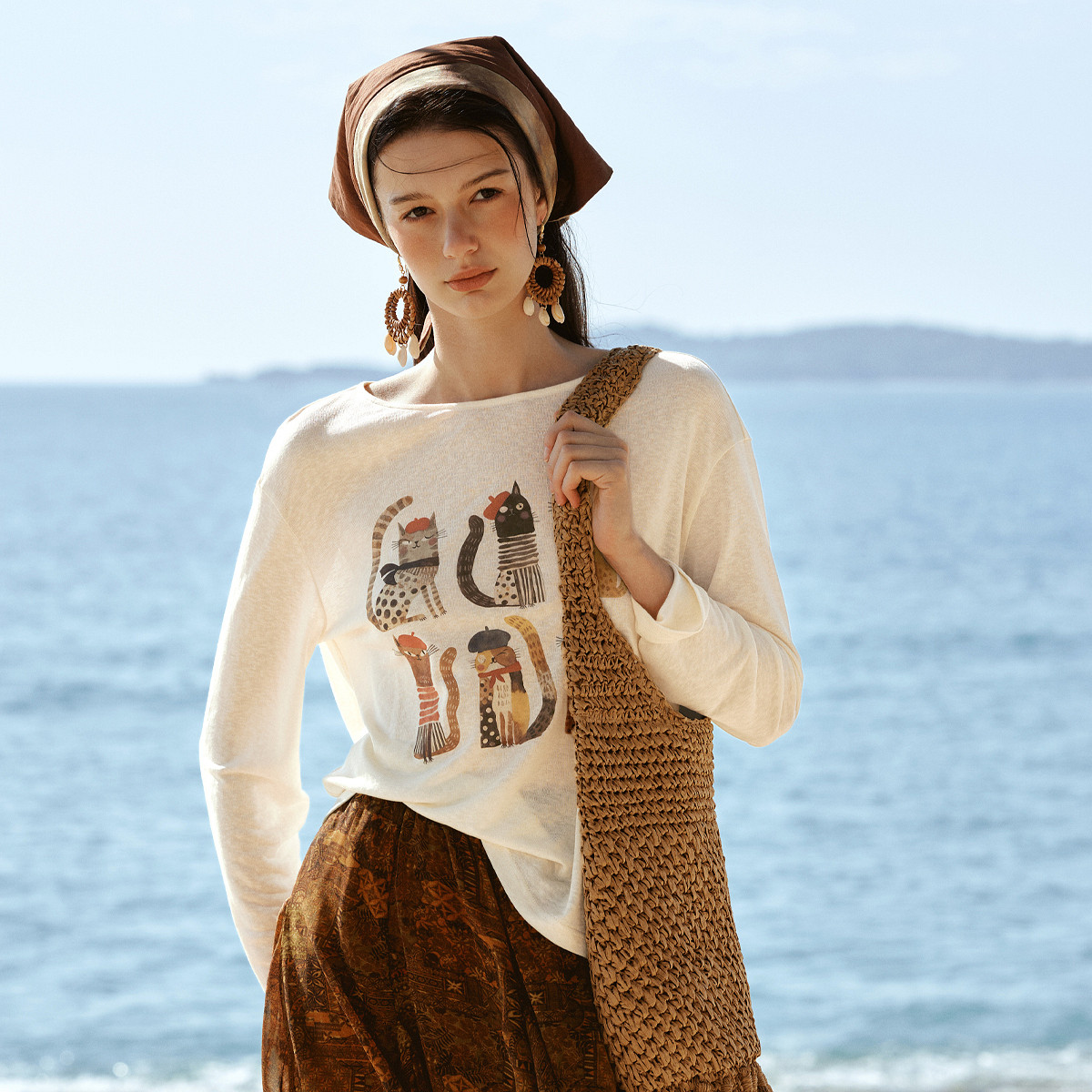 OLrain欧芮儿2026新款女夏宽松休闲猫咪印花天丝长袖T恤圆领上衣