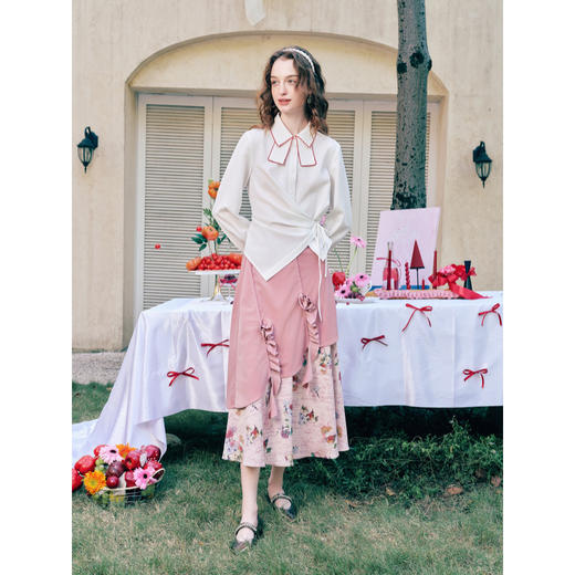 两三事 闲日欢歌 2026春季新款温柔风抽褶花边印花拼接a字半身裙 商品图2