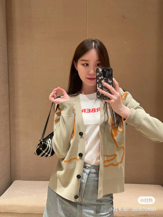 115-4原价680 极限亏清无退换 BB战马骑士 对比撞色 特种纱线开衫 蓝色肩线 自留L 商品图12