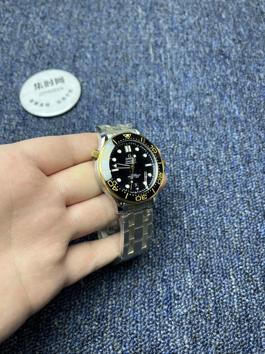 升级版 经典欧米茄OMEGA海马300米系列"间金海马"潜水男士腕表
机芯：搭载进口原装西铁城 商品图2