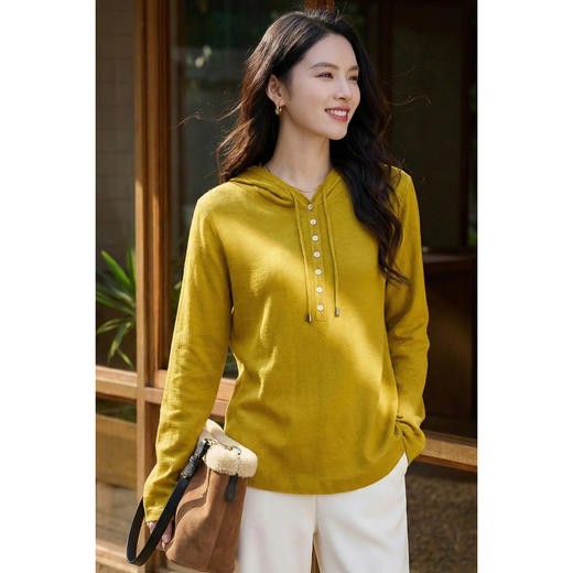 柔润绒感连帽针织衫 复合羊毛混纺 贴合身形却不紧绷 久穿不松垮 贴肤穿软乎不扎 米思阳2026春季新款连帽抽绳慵懒休闲长袖上衣女1846 商品图7