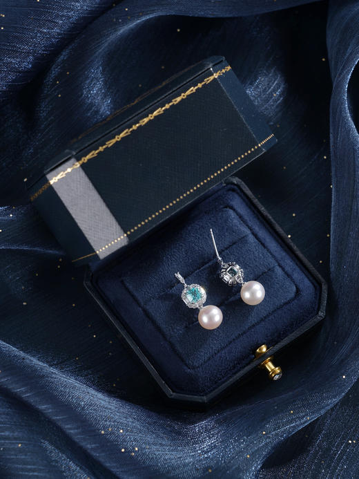 子佩集【优雅蓝调】银S925珍珠惜王妃耳钉【EM3061-XF】8.5mm珠蓝方块2601 商品图4