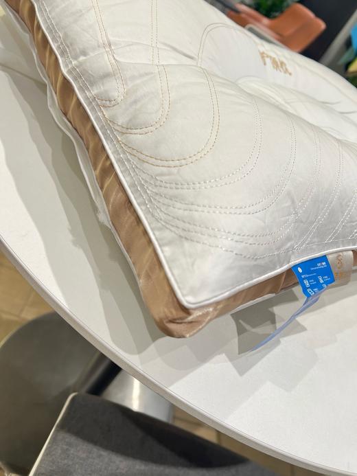 凤栖良川】五星级酒店轻 奢spa按摩软硬分区护颈枕 商品图2