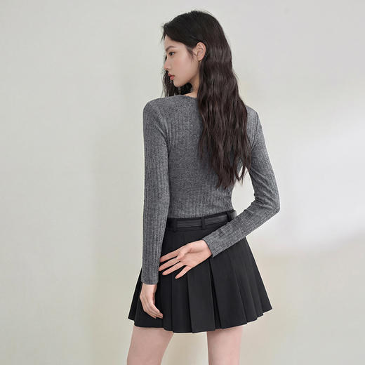 西遇灰色假两件长袖T恤女2026春季新款半开领修身短款软糯针织衫E0060057 商品图4