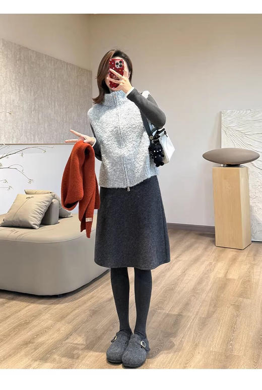 YAW61150圈圈纱毛绒马甲 商品图4
