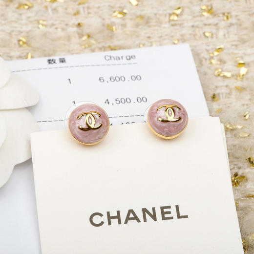 小香蜜桃粉耳钉 商品图1