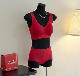 老米优品🎈3-5I天。本命专属“红”！《V领天丝无背扣背心式文胸+桑蚕丝内裤套装》吊带款和背心款，2个版型~ TZ260115A