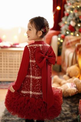 蝴蝶结蓬蓬背心裙