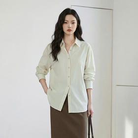 西遇纯色复古通勤百搭2026春季新款休闲翻领单排扣透气长袖衬衫V0160003