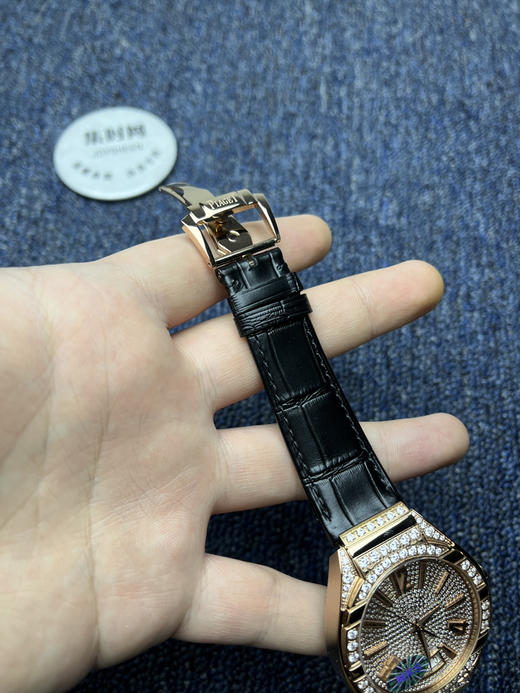 伯爵POLO满天星系列 枕型壳 男士腕表 商品图7