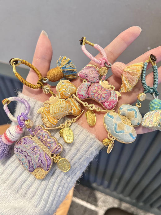 【秒杀】普陀山同款马年宋锦挂件diy盲盒材料包 商品图0