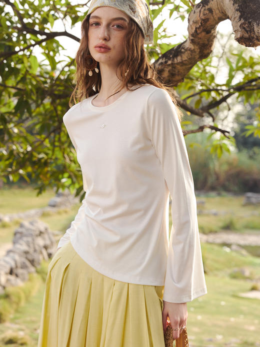 OLrain欧芮儿2026春白色简约宽松慵懒长袖T恤圆领上衣女针织 商品图4