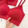 老米优品🎈3-5I天。本命专属“红”！《V领天丝无背扣背心式文胸+桑蚕丝内裤套装》吊带款和背心款，2个版型~ TZ260115A 商品缩略图3
