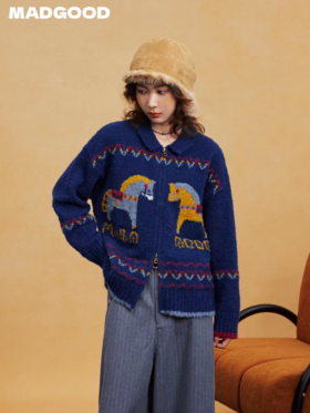 马得工地/MDGDMY111119/圈圈纱青果领马年毛衣开衫