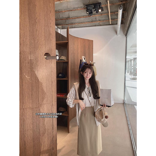 S码 金蘑菇菇 写字楼下买咖啡的姐姐/ 是你想穿的年轻感通勤衬衫100棉 商品图2